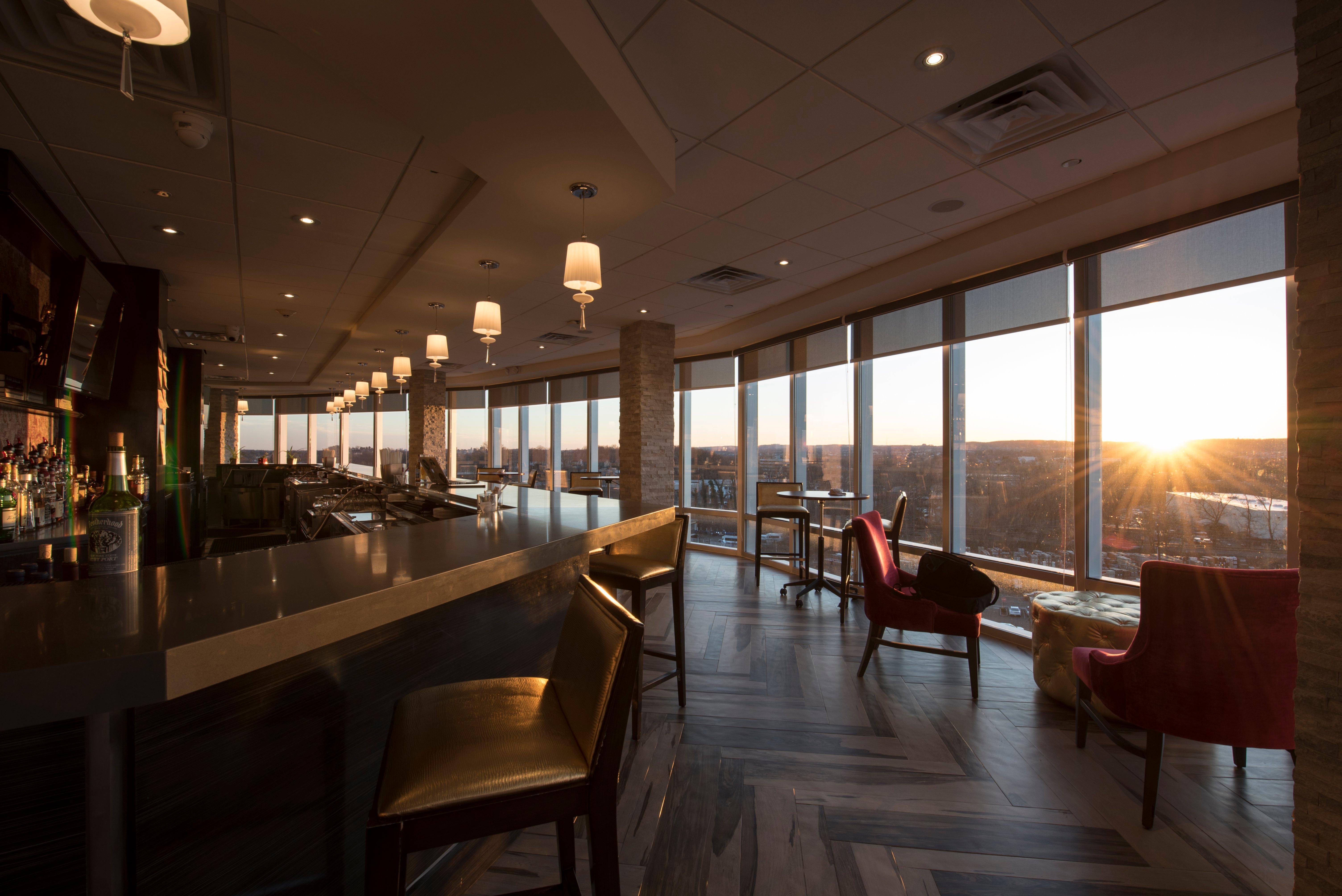 Crowne Plaza Saddle Brook By Ihg Hotel Exterior photo