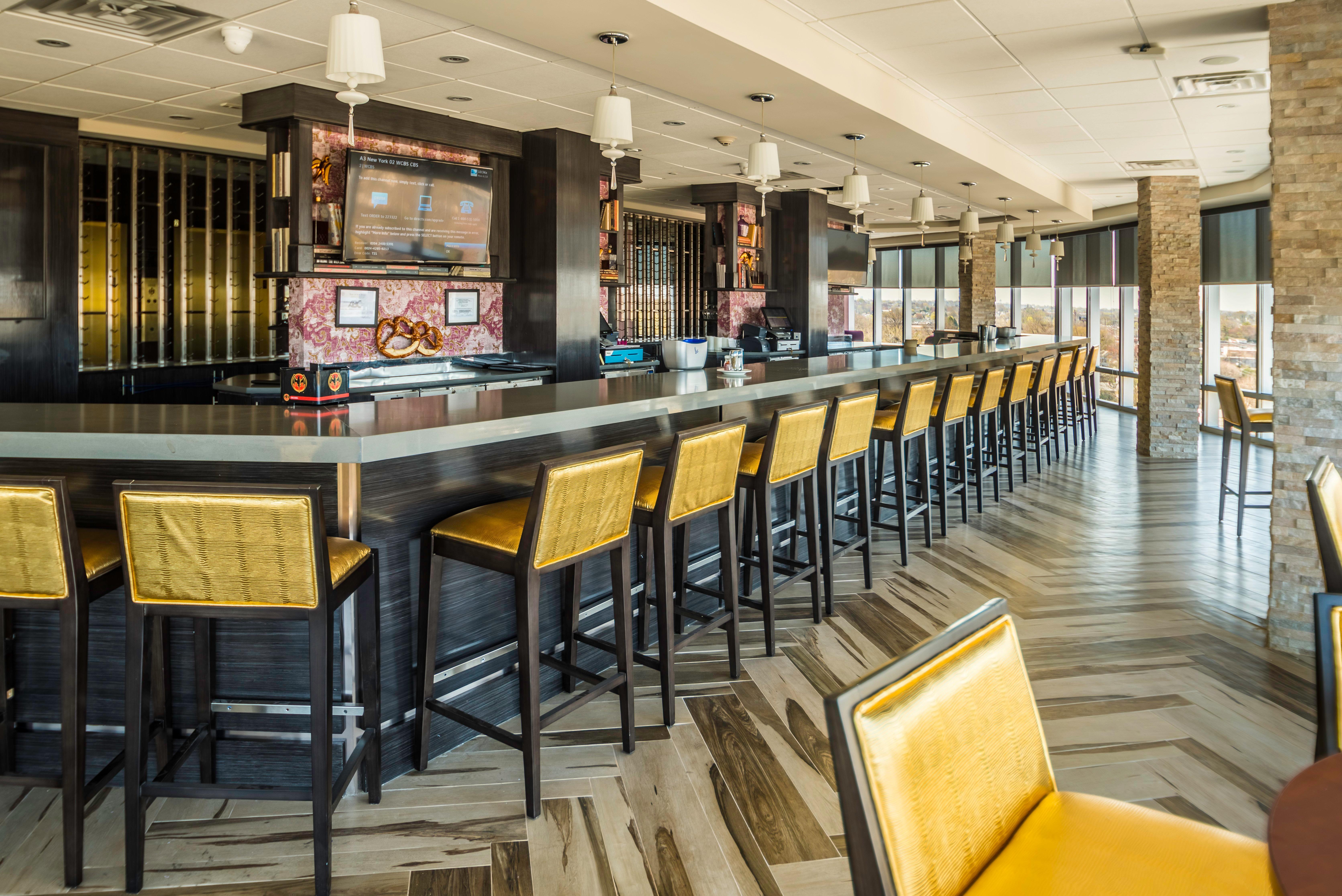 Crowne Plaza Saddle Brook By Ihg Hotel Exterior photo