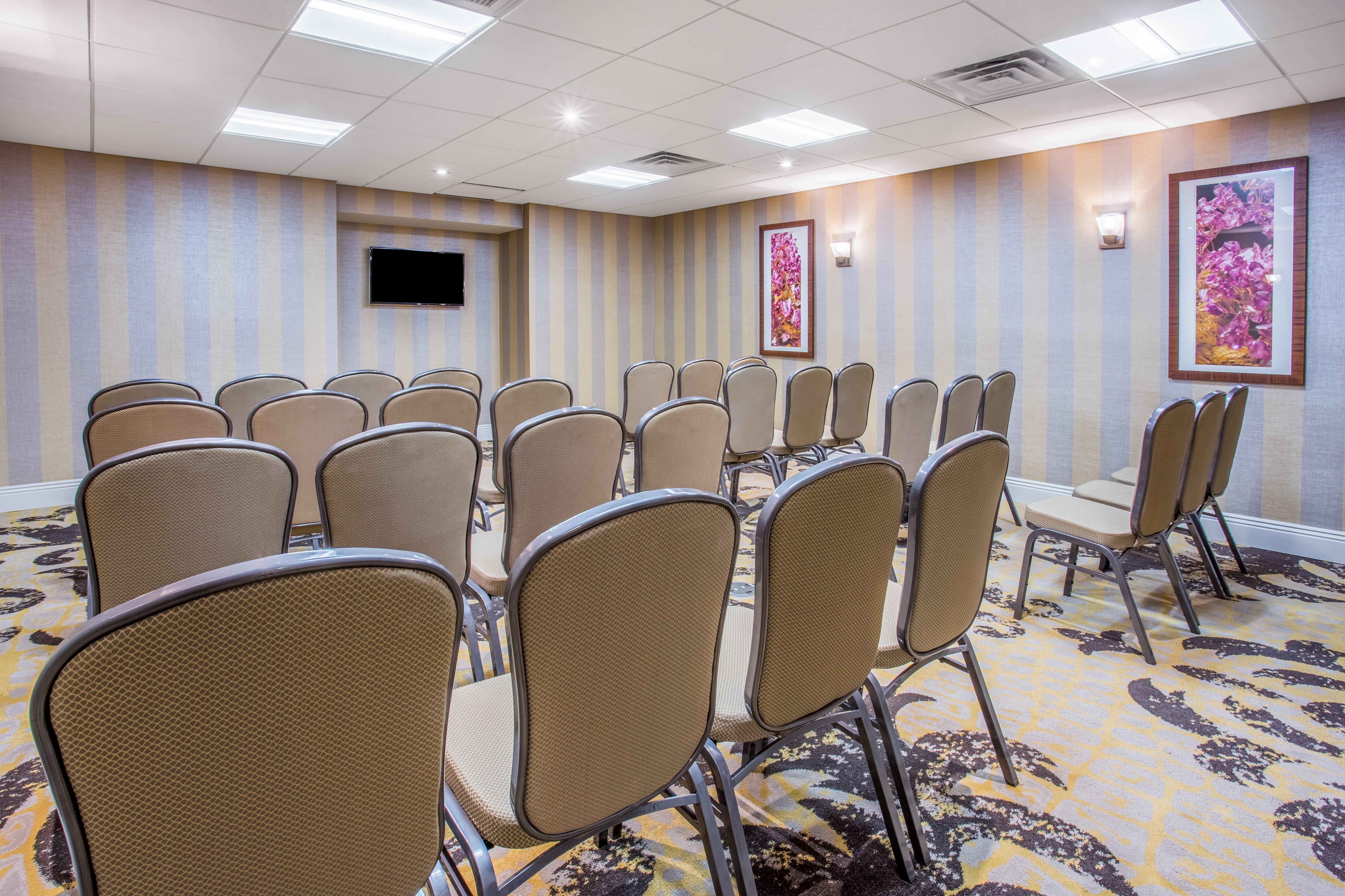 Crowne Plaza Saddle Brook By Ihg Hotel Exterior photo